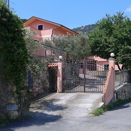Appartamento In Magnifica Zona Residenziale Andora ภายนอก รูปภาพ